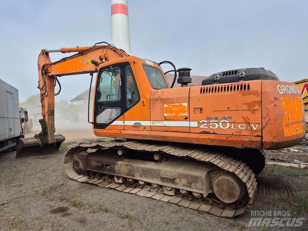 Daewoo S250 Гусеничні екскаватори