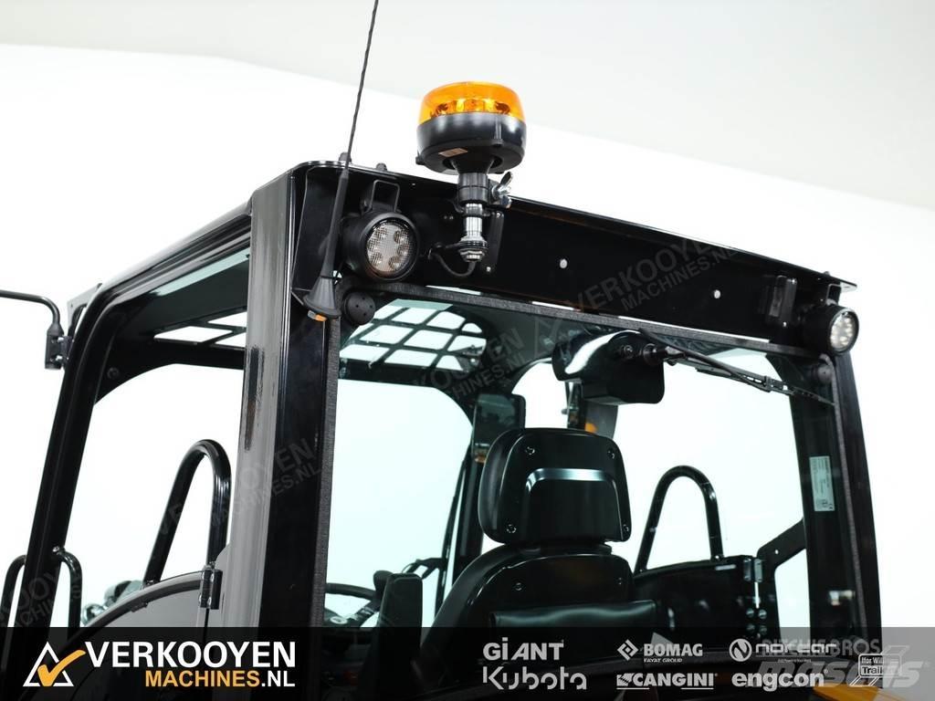 GiANT G5000 Фронтальні навантажувачі
