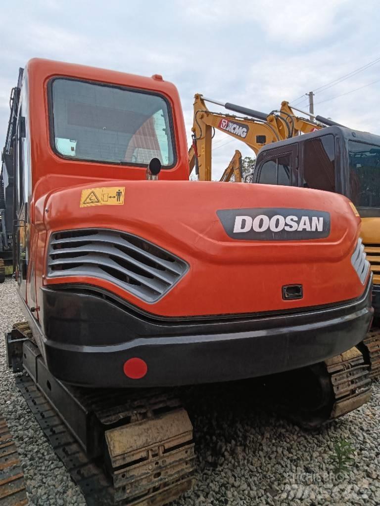 Doosan DX 75 Міні-екскаватори < 7т