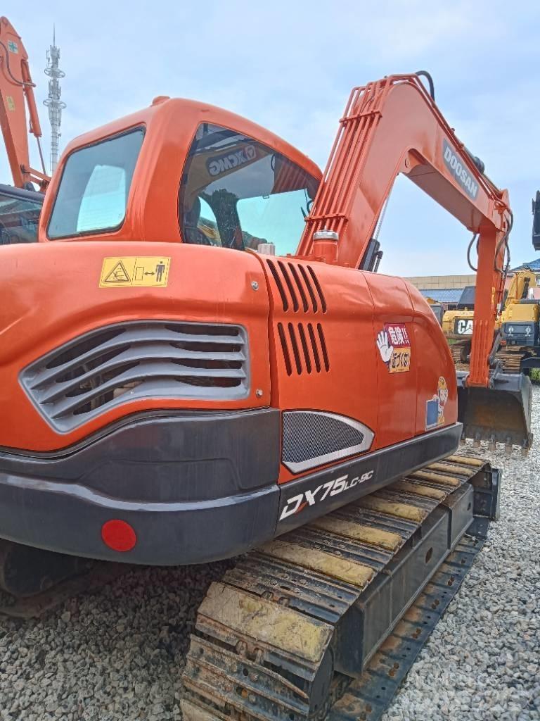 Doosan DX 75 Міні-екскаватори < 7т