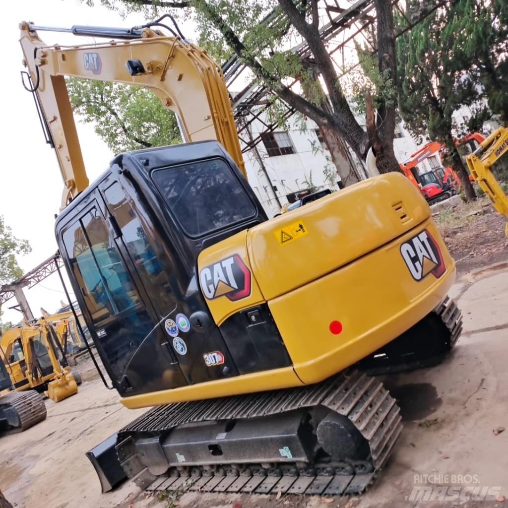 CAT 307 D Середні екскаватори 7т. - 12т.