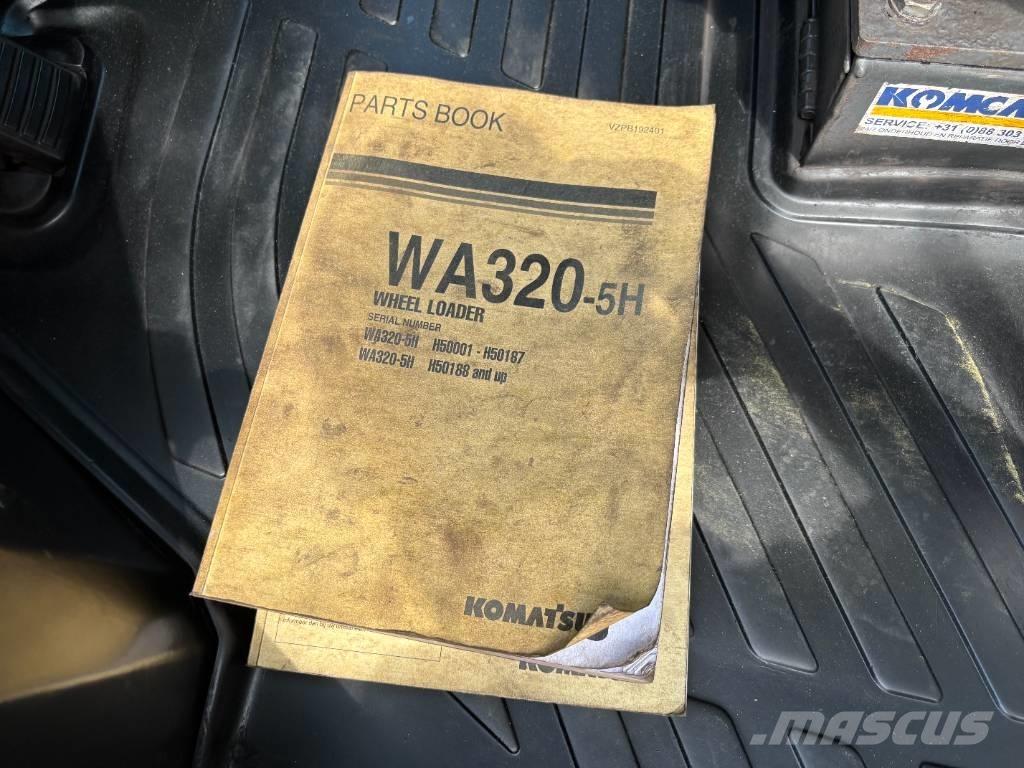 Komatsu WA 320-5 Фронтальні навантажувачі