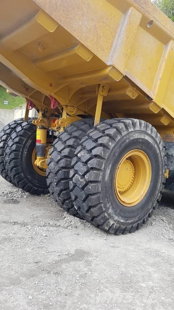 CAT 775 G Кар`єрні самоскиди