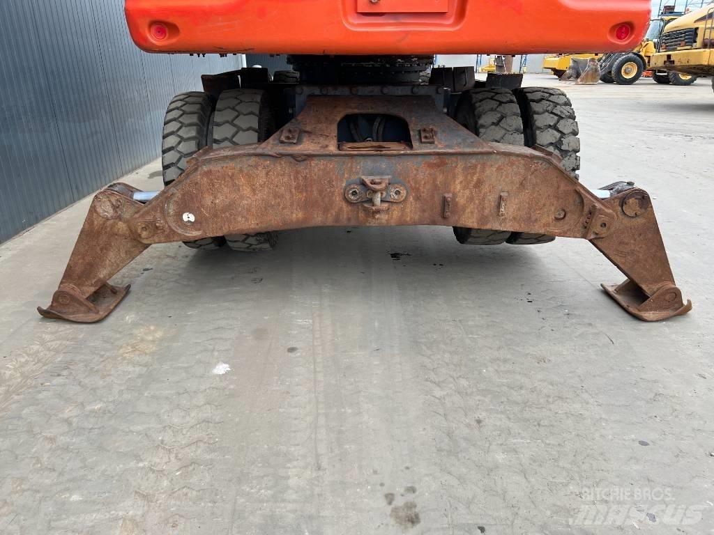 Doosan DX210W Колісні екскаватори