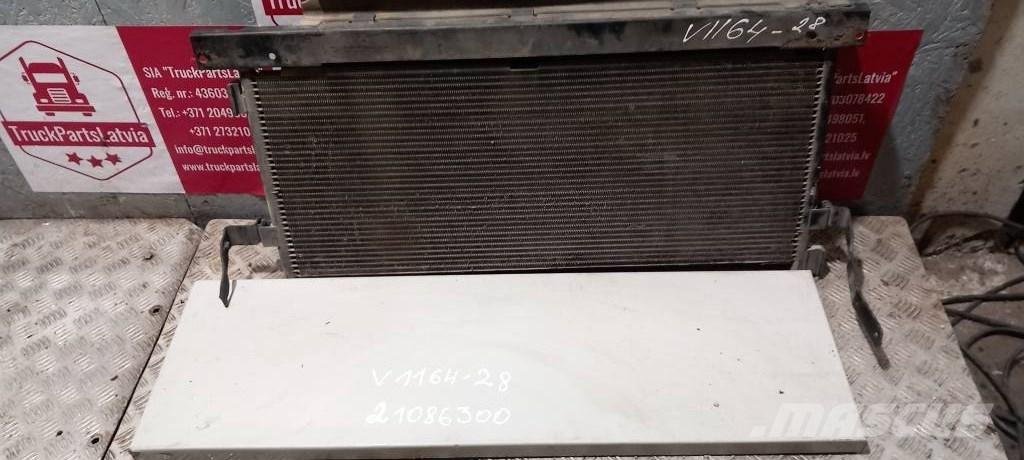 Volvo FH 12.    21086300 Радіатори