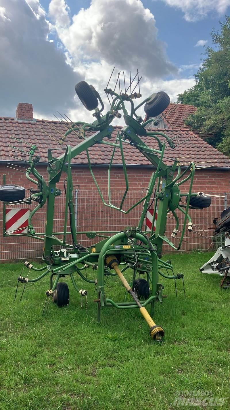 Krone KW 7.70 6x7 Граблі і сінозворушувачі