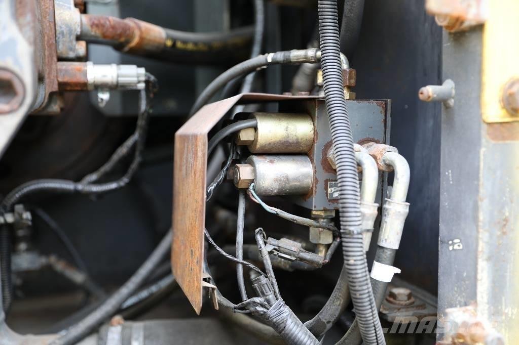 Sumitomo SH200A3 Гусеничні екскаватори