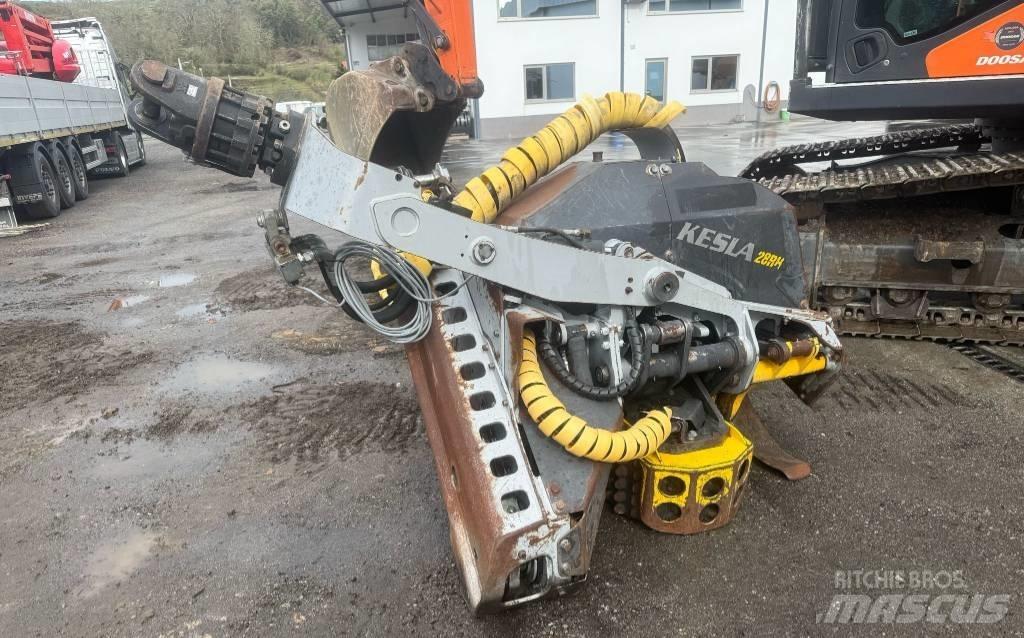 Doosan DX 235 Харвардери