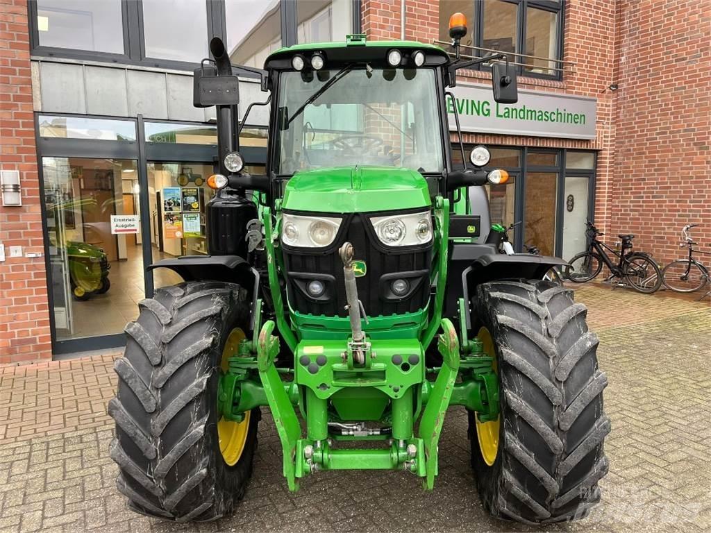 John Deere 6110 M Трактори
