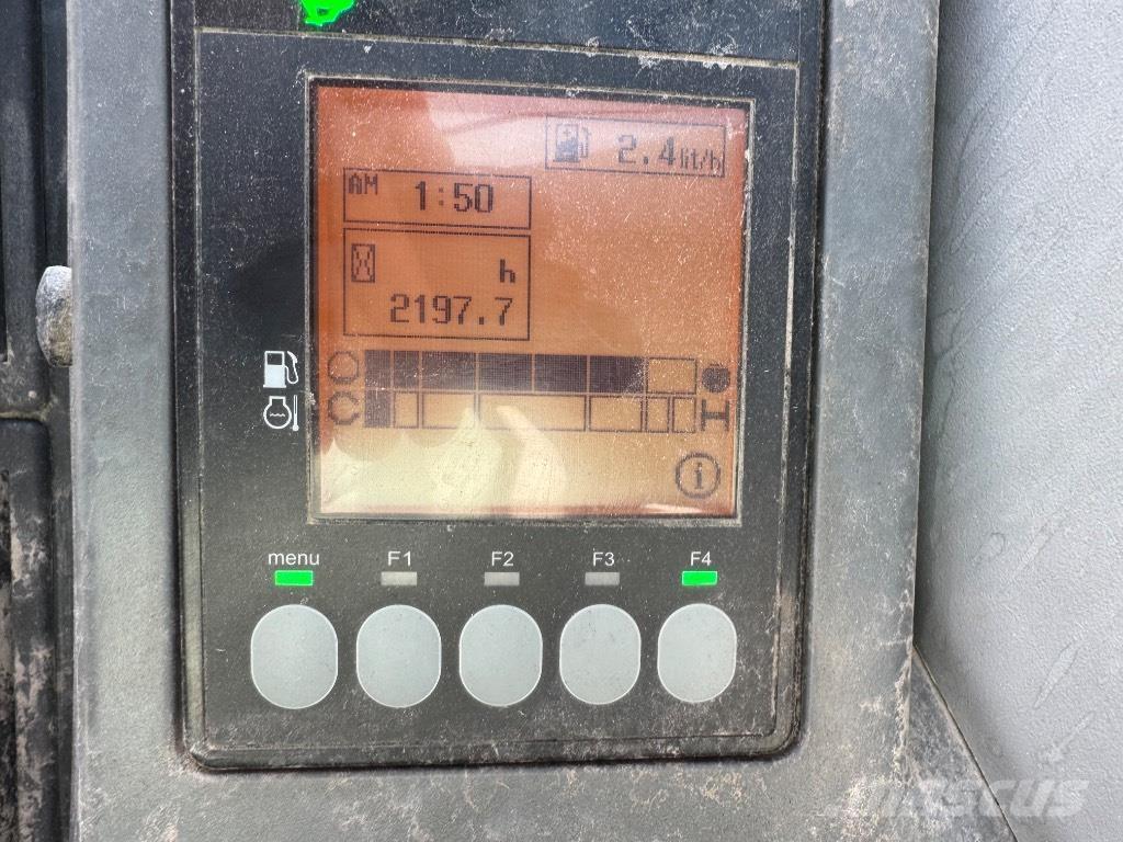 Yanmar VIO80 (AH335) Середні екскаватори 7т. - 12т.