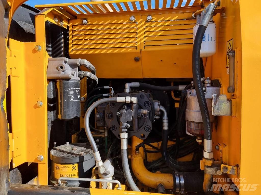 JCB JS 200 LC Гусеничні екскаватори