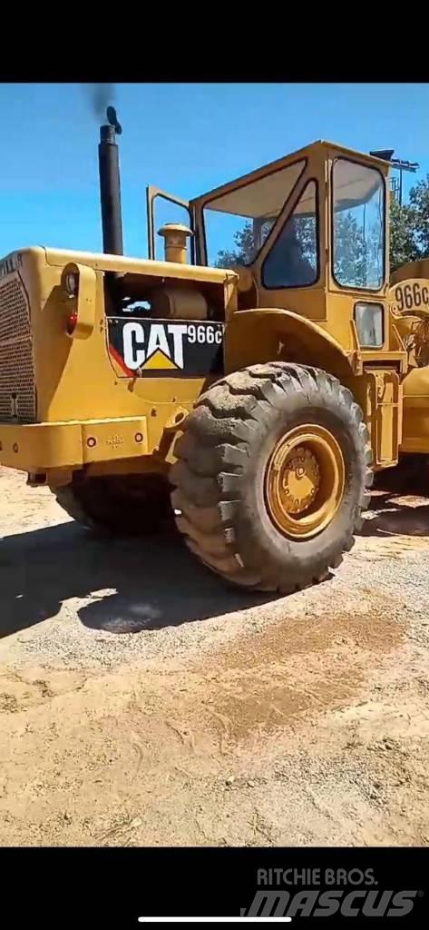 CAT 966C Фронтальні навантажувачі