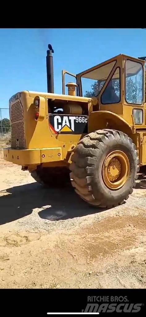CAT 966C Фронтальні навантажувачі