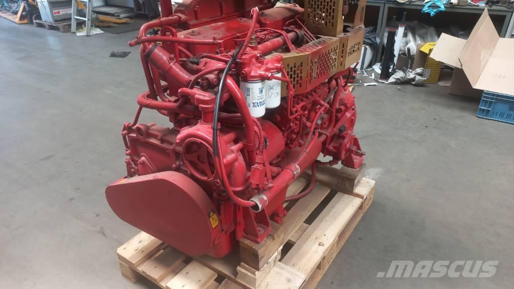 Volvo TWD710V Двигуни