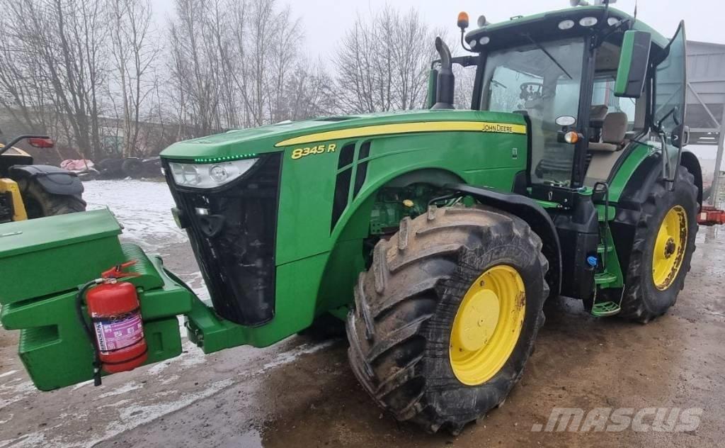 John Deere 8345R Трактори