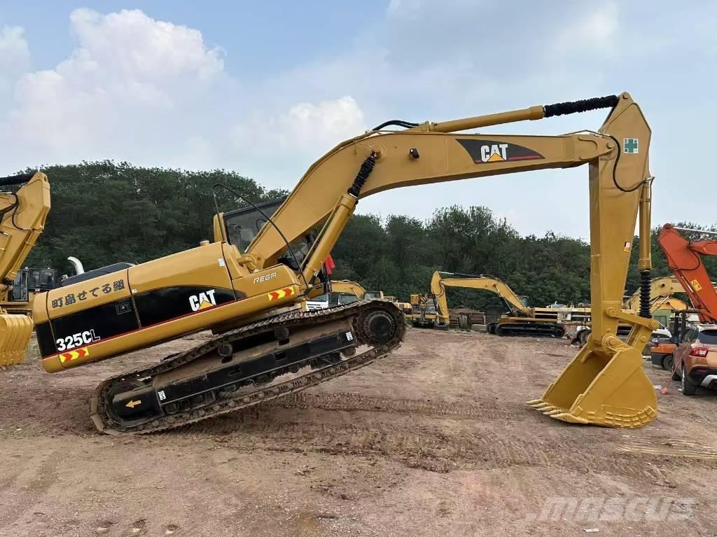 CAT 325CL Гусеничні екскаватори