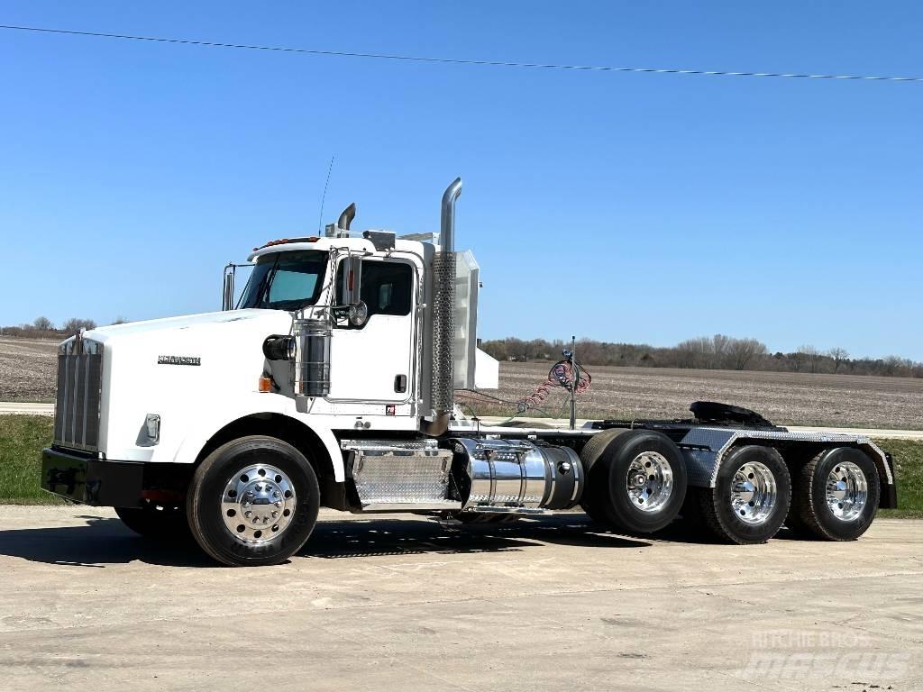 Kenworth T800 Тягачі