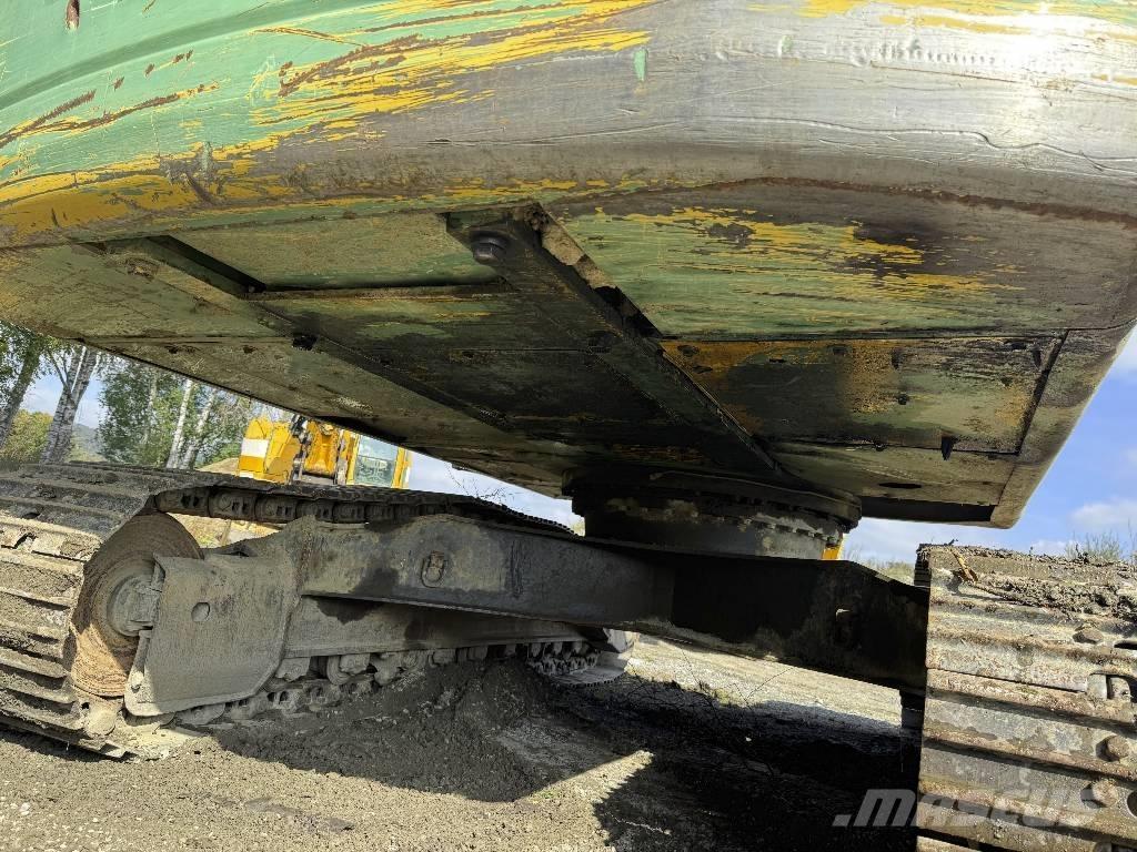 Komatsu PC 240 NLC-8 Гусеничні екскаватори