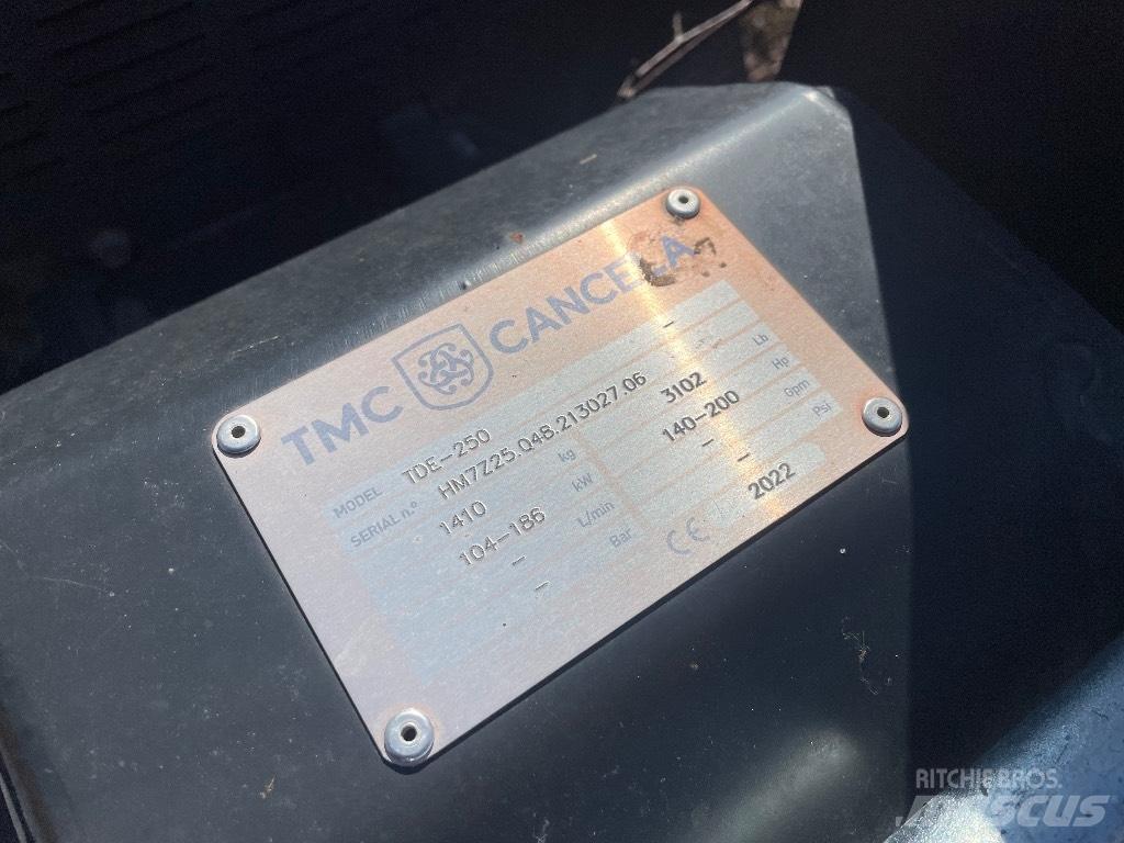 TMC Cancela Газонні і лукові косилки