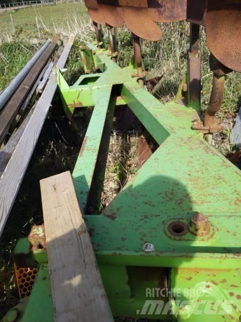 Dowdeswell DP100S Реверсивні плуги