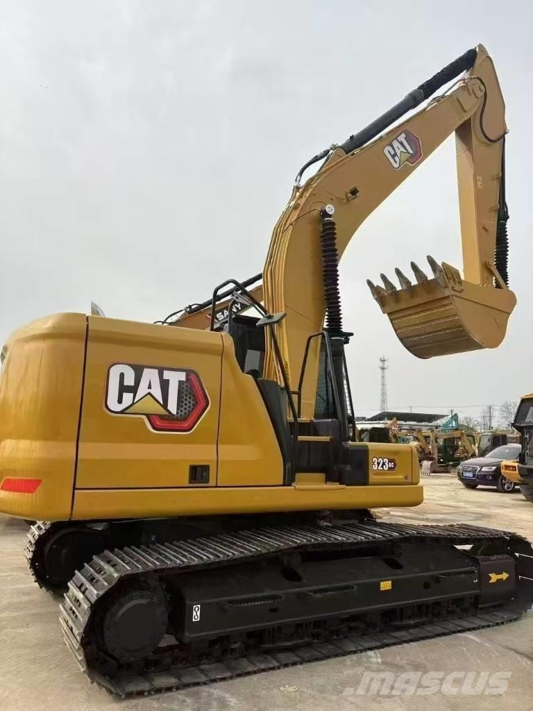 CAT 323GC Гусеничні екскаватори