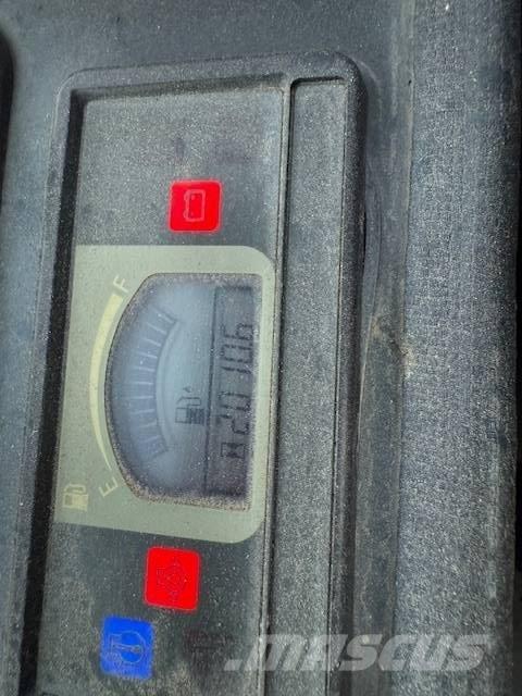 Hitachi ZX 26 Міні-екскаватори < 7т