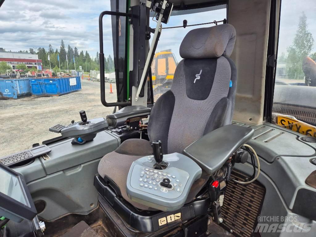 John Deere 1270E Харвестери