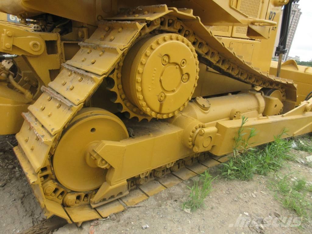 CAT D 7 H Гусеничні бульдозери