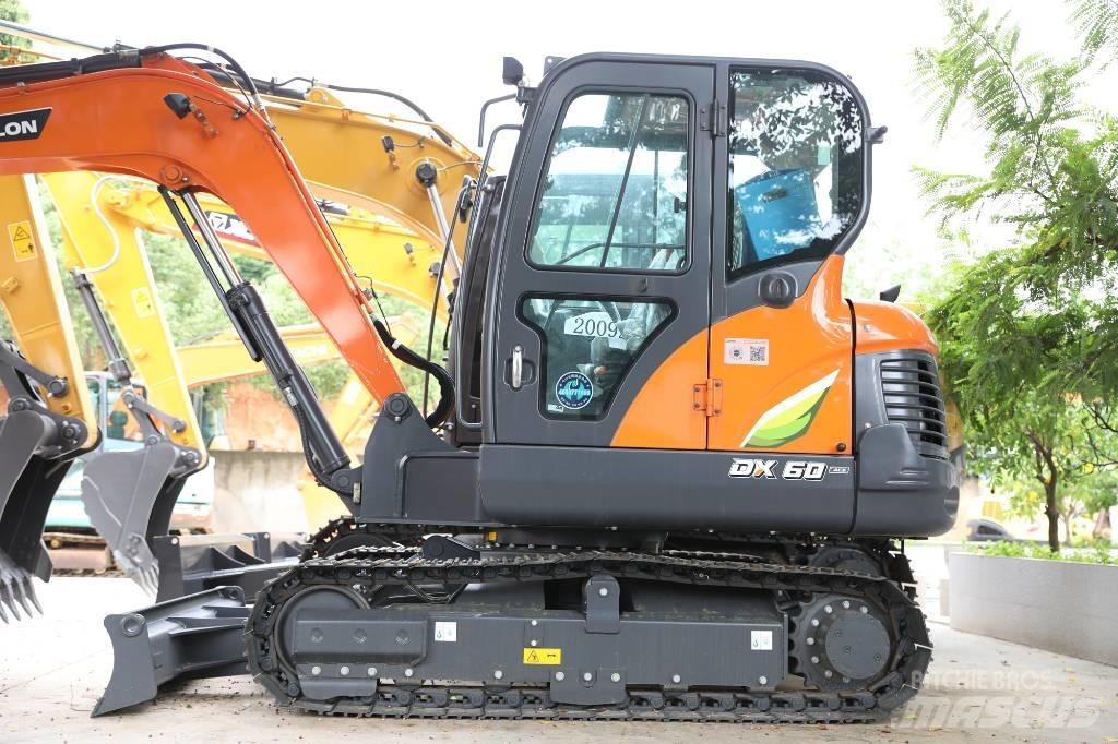 Develon DX 60 E-10 N Колісні екскаватори