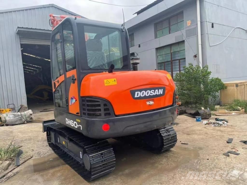 Doosan DH 60-7 Міні-екскаватори < 7т