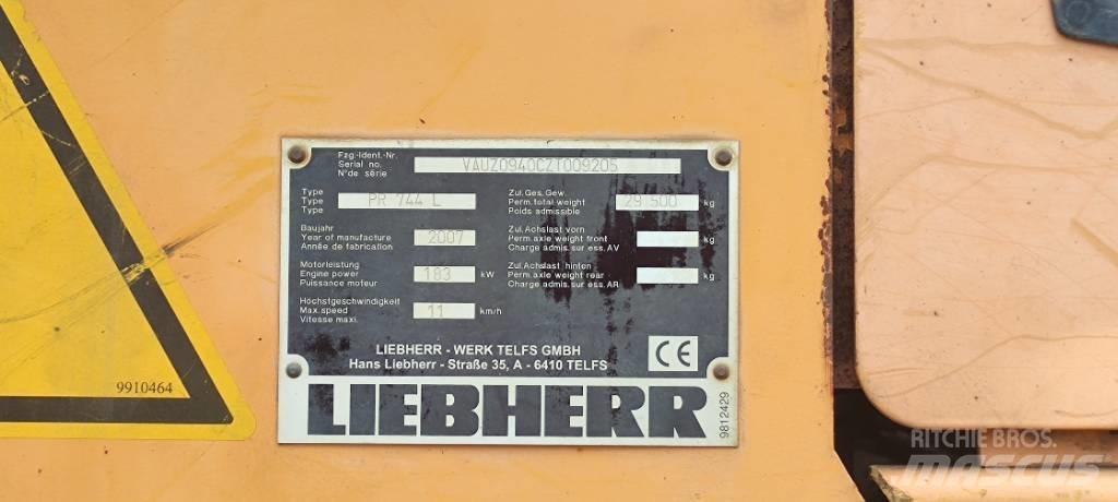 Liebherr PR 744 L Гусеничні бульдозери