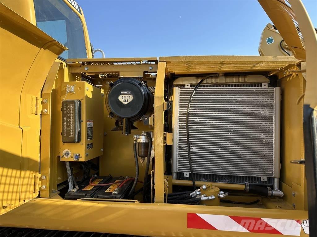 CAT 320CL Гусеничні екскаватори