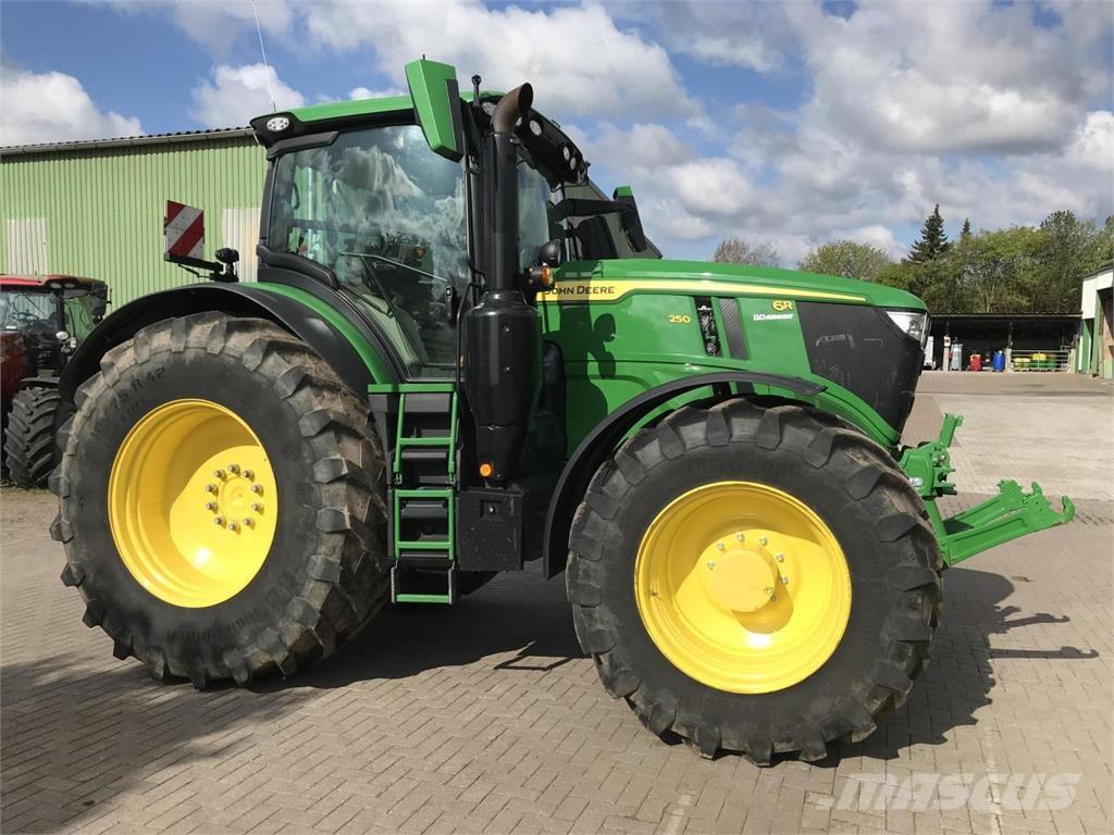 John Deere 6R 250 Трактори