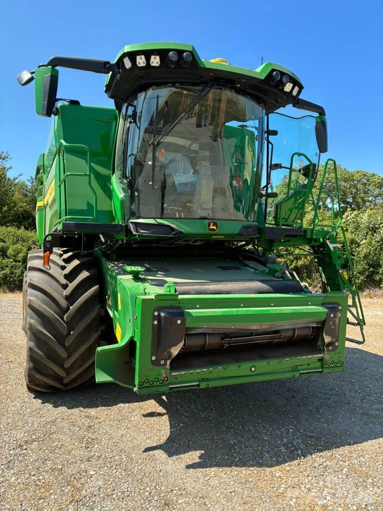 John Deere X9 1000 Зернозбиральні комбайни