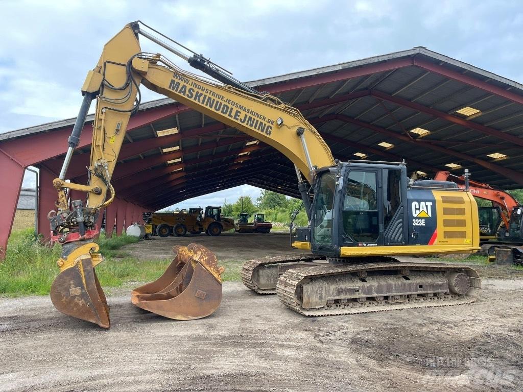 CAT 323 EL Гусеничні екскаватори
