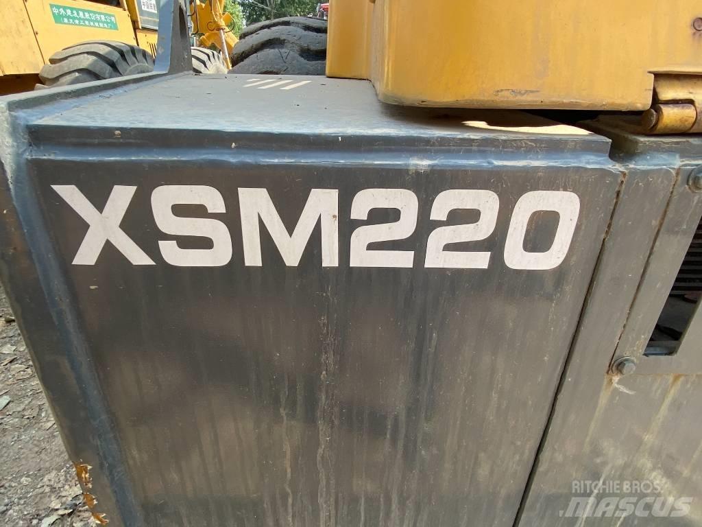 XCMG XSM 220 Грунтові котки