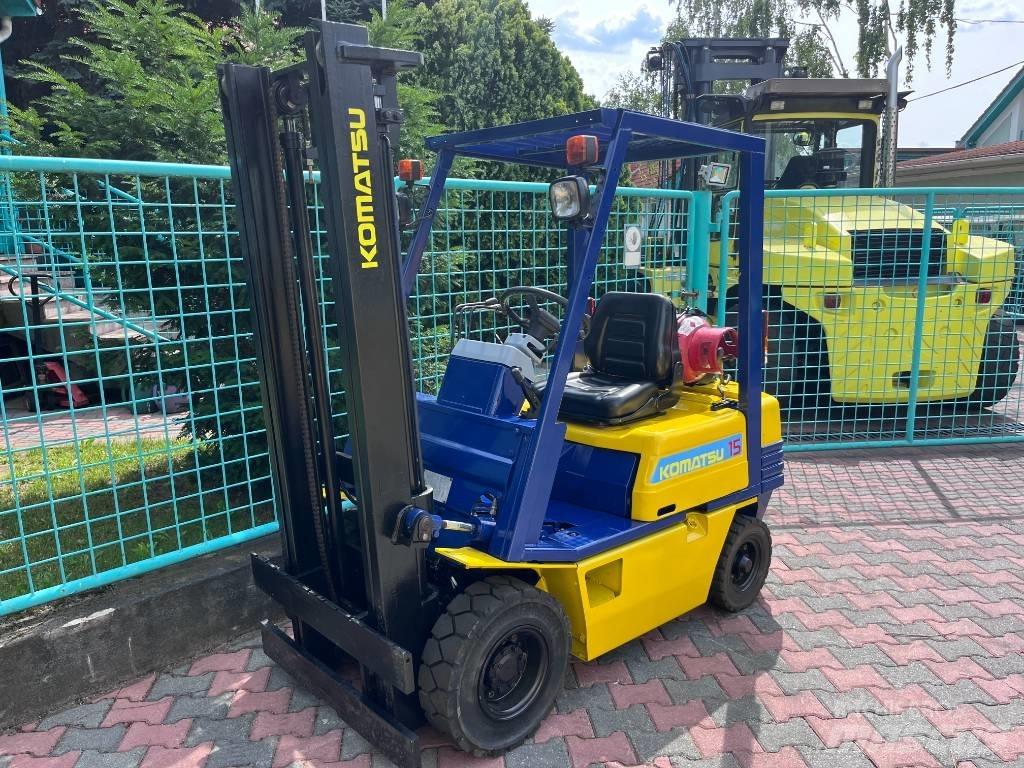 Komatsu FG15T-15 Газові навантажувачі