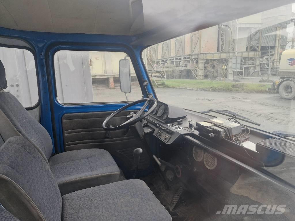 Avia 30N Вантажівки-платформи/бокове розвантаження