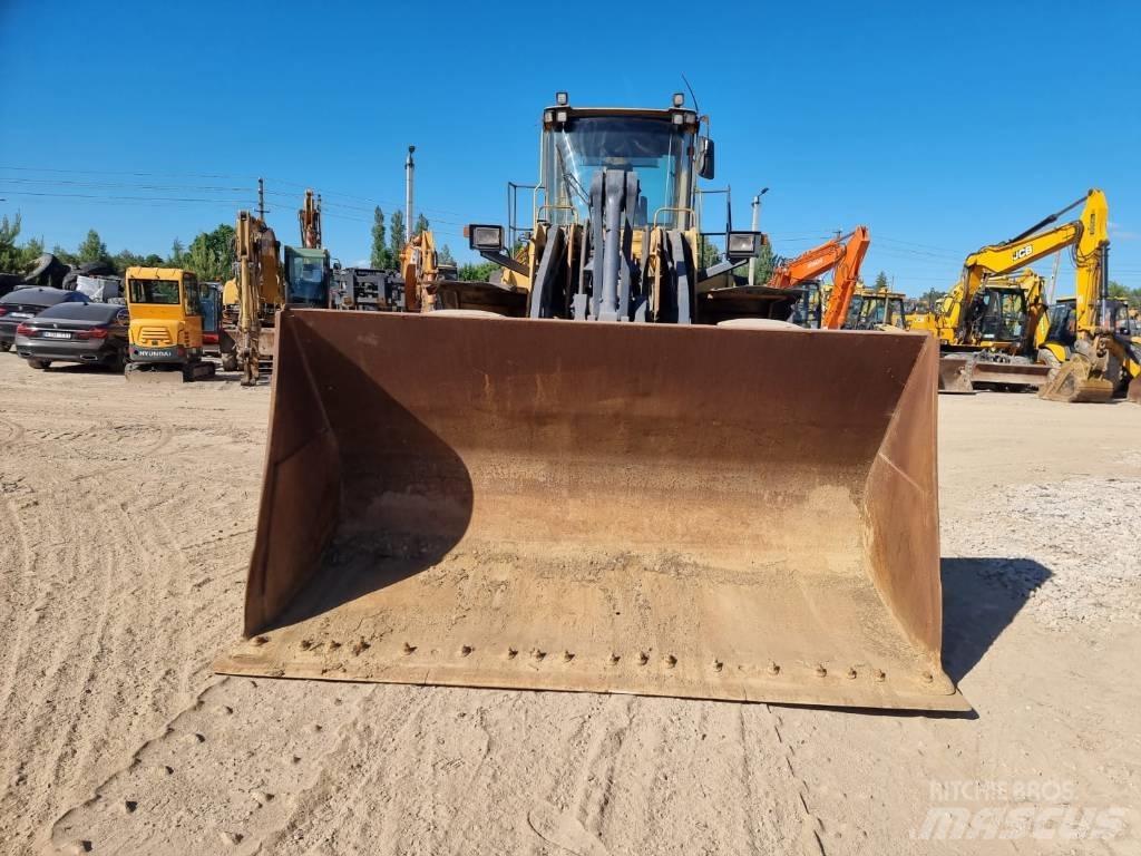 Volvo L 180 E Фронтальні навантажувачі
