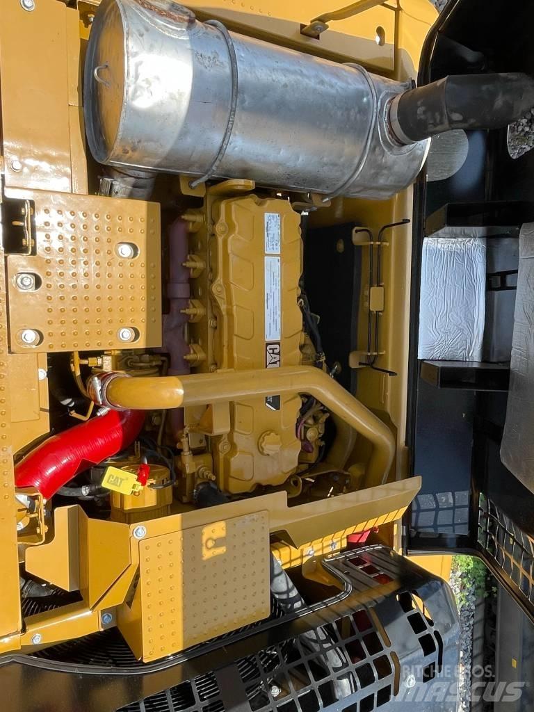 CAT 336 Гусеничні екскаватори