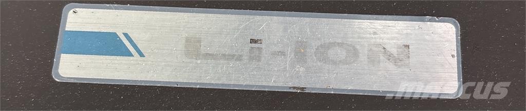 Atlet PSP160 Самохідні електроштабелери