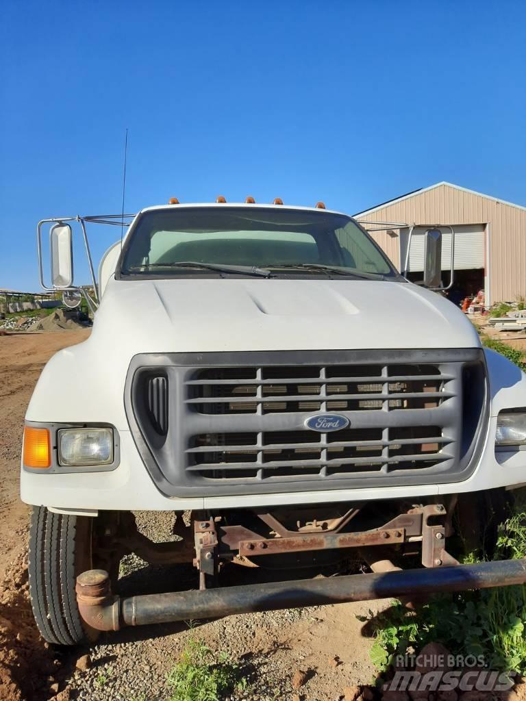 Ford F 750 Поливальні машини
