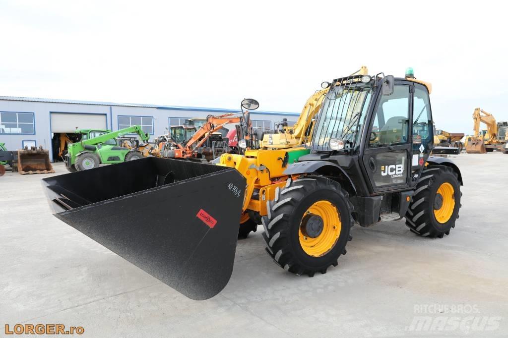 JCB 531-70 Фронтальні навантажувачі та екскаватори