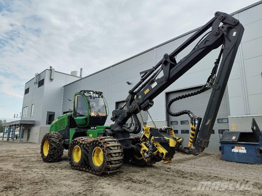 John Deere 1270G 6W Харвестери