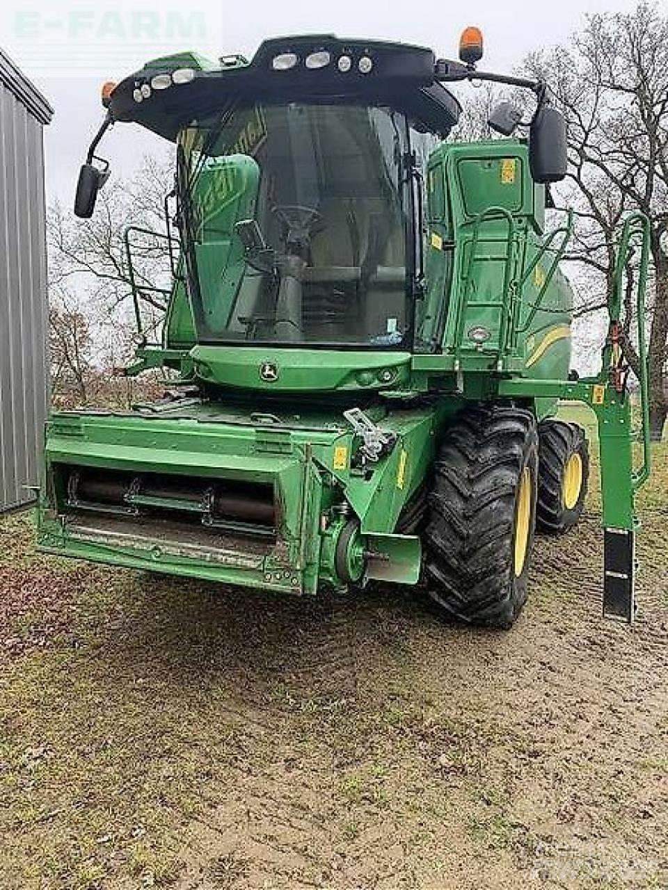 John Deere w660 Зернозбиральні комбайни