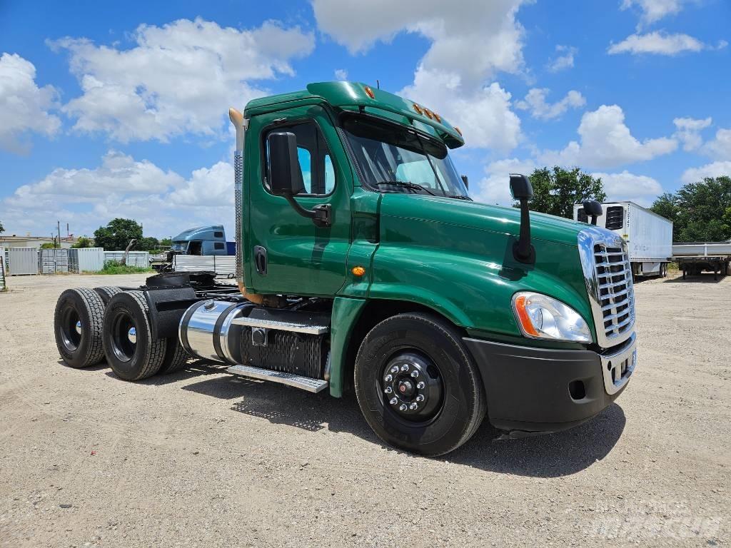 Freightliner 125 Тягачі