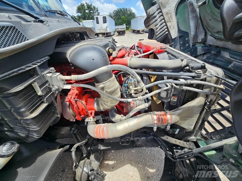 Freightliner 125 Тягачі