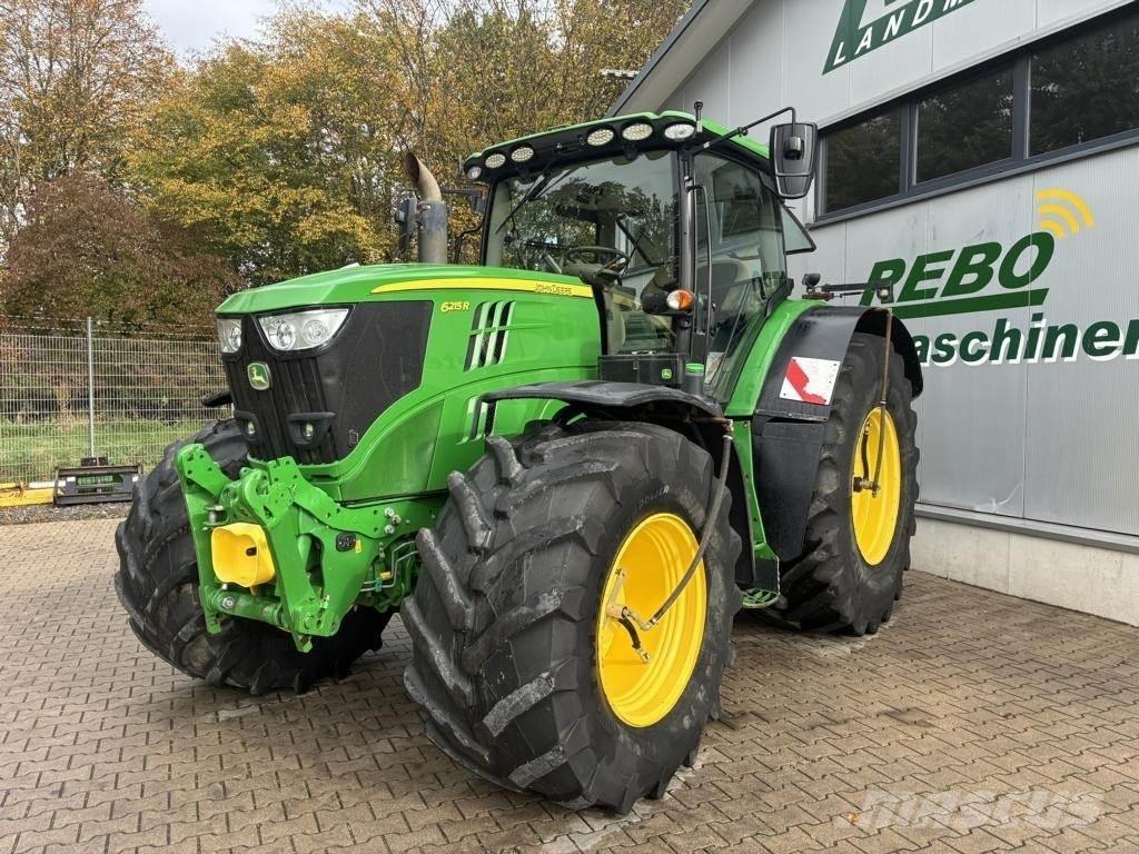 John Deere 6215R Трактори
