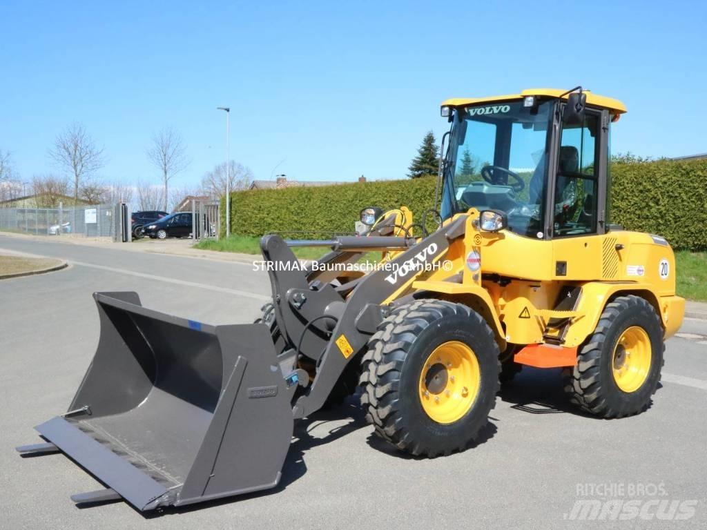 Volvo L 30 G Фронтальні навантажувачі