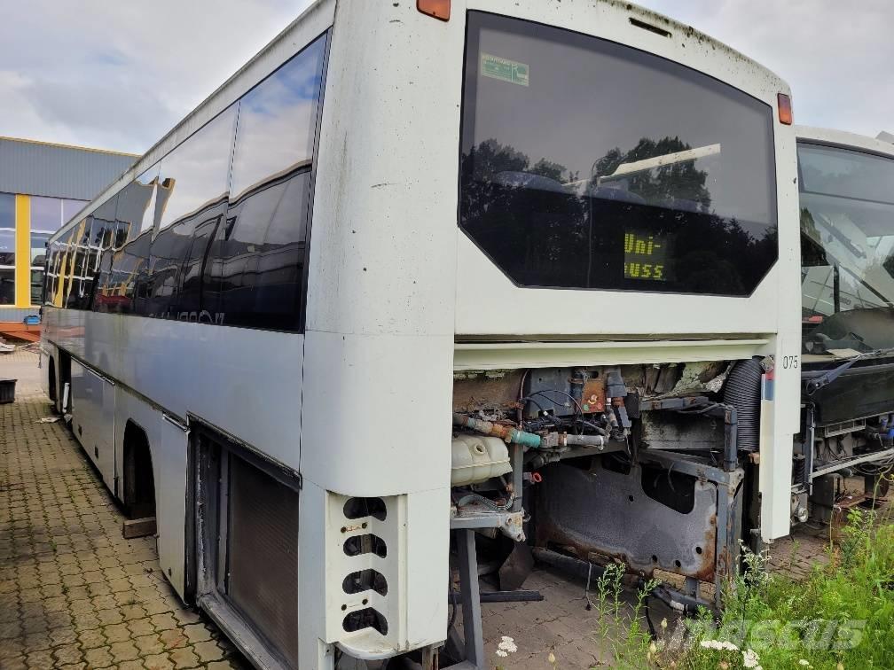 Volvo B 12 M Туристичні автобуси
